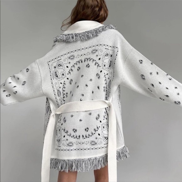 Lea Boho Fringe Oversized Knit Kimono wrap Cardi - Picture 2 of 10